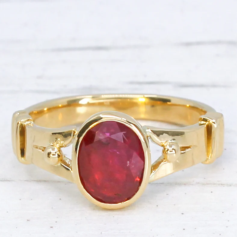 Victorian 1.88 Carat Unheated Burmese Ruby Solitaire Ring, circa 1900 - Image 3