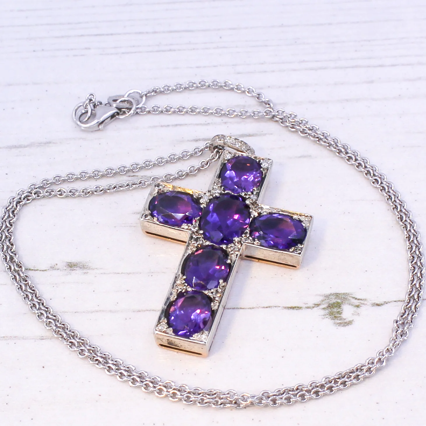 Victorian 7.00 Carat Amethyst Cross Pendant, circa 1850 - Image 5