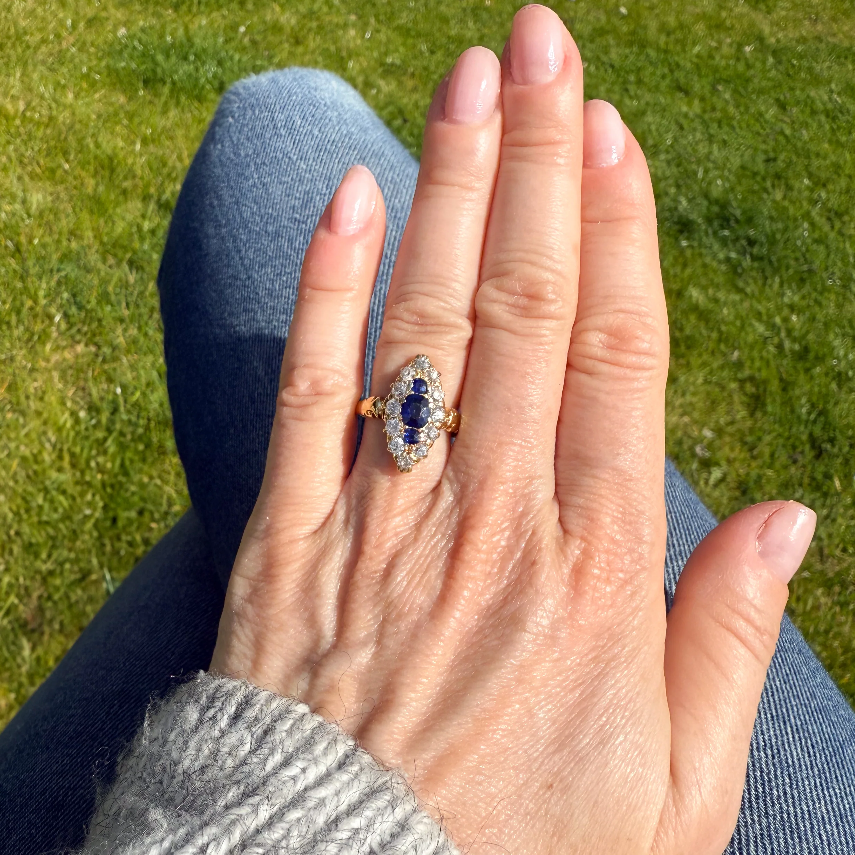 Victorian Natural Sapphire & Old Cut Diamond Marquise Cluster Ring, circa 1900 - Image 6