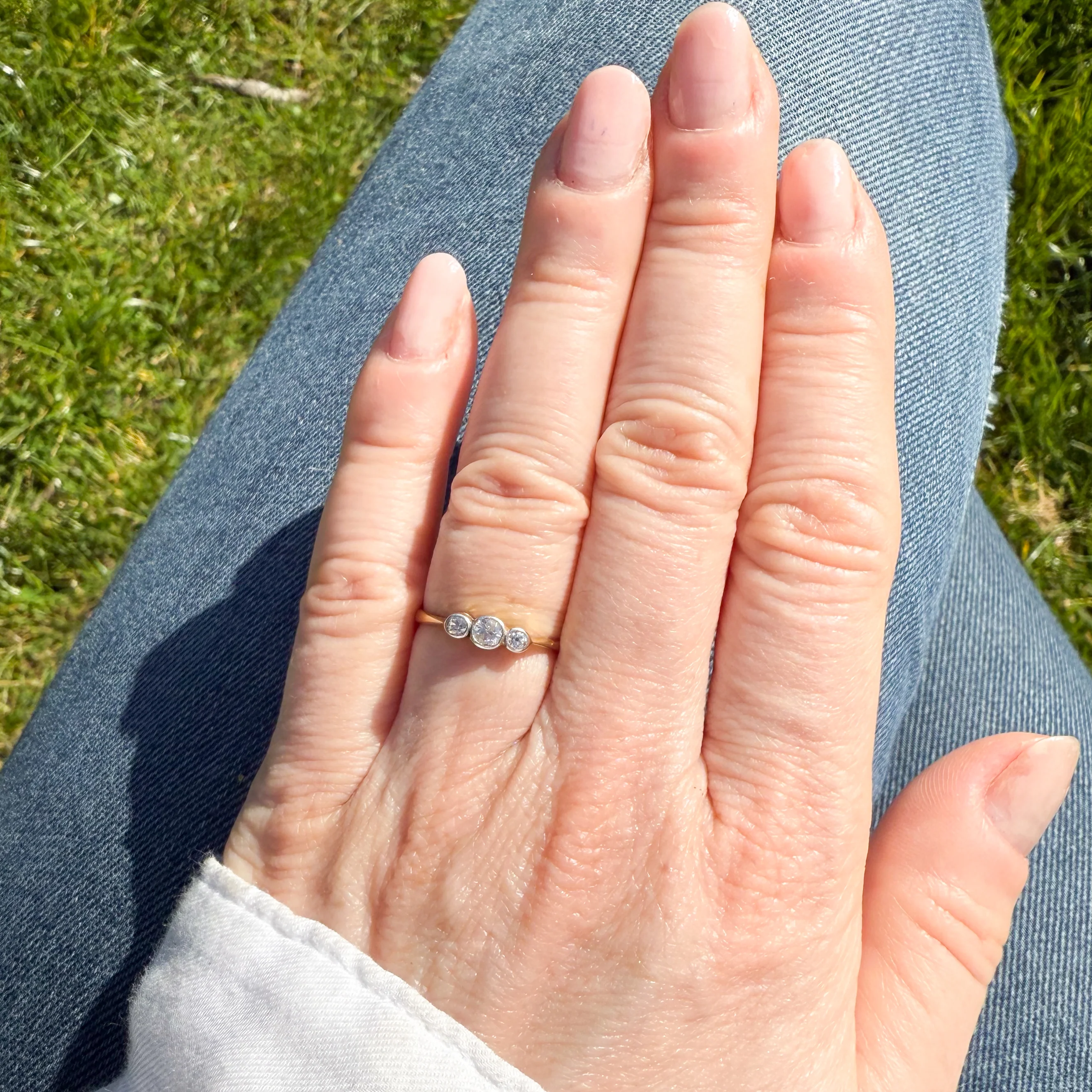 Vintage 0.13 Carat Diamond Three Stone Ring, circa 1950 - Image 6