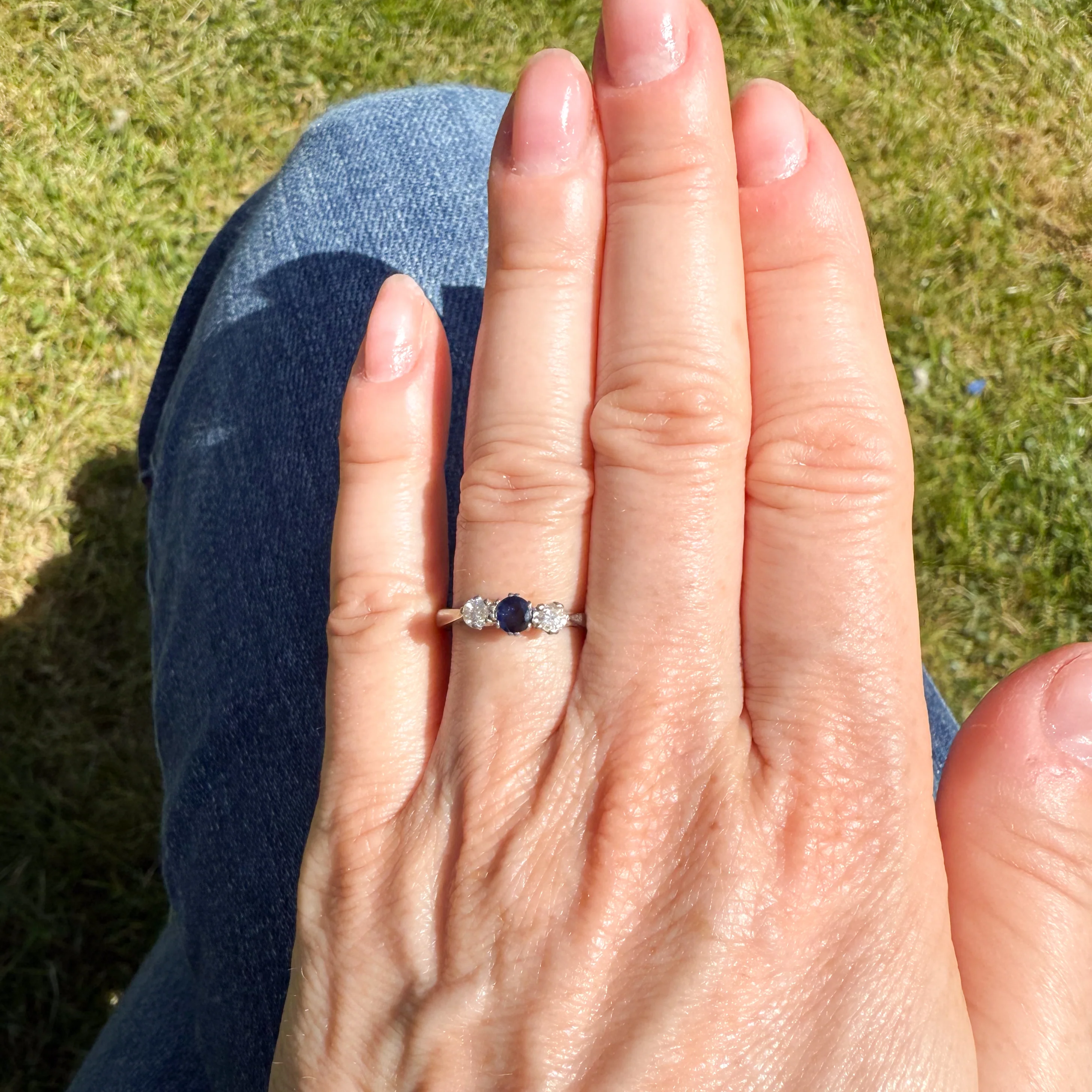 Vintage 0.20 Carat Sapphire & 0.20 Carat Diamond Three Stone Ring, circa 1950 - Image 6