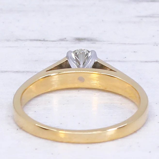 Vintage 0.33 Carat Brilliant Cut Diamond Engagement Ring, dated 1991 - Image 5