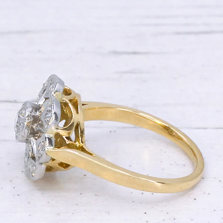Vintage 0.40 Carat Old Cut Diamond Cluster Ring, circa 1925 - Image 4