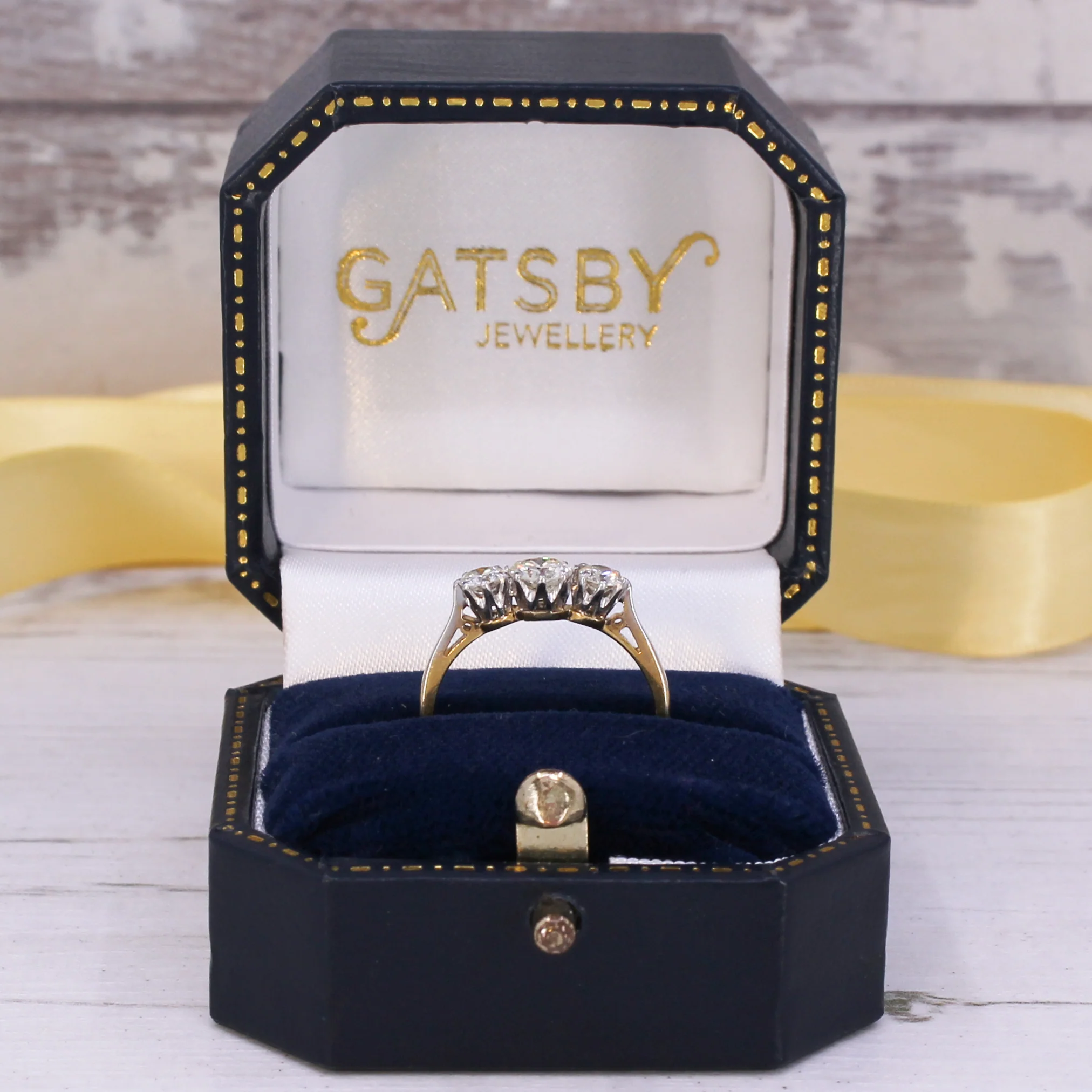Vintage 0.70 Carat Diamond Three Stone Ring, circa 1970 - Image 7