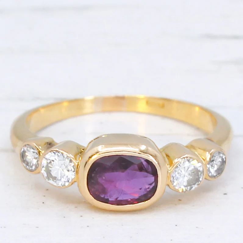Vintage 0.65 Carat Ruby & 0.50 Carat Diamond Ring, circa 1970 - Image 3