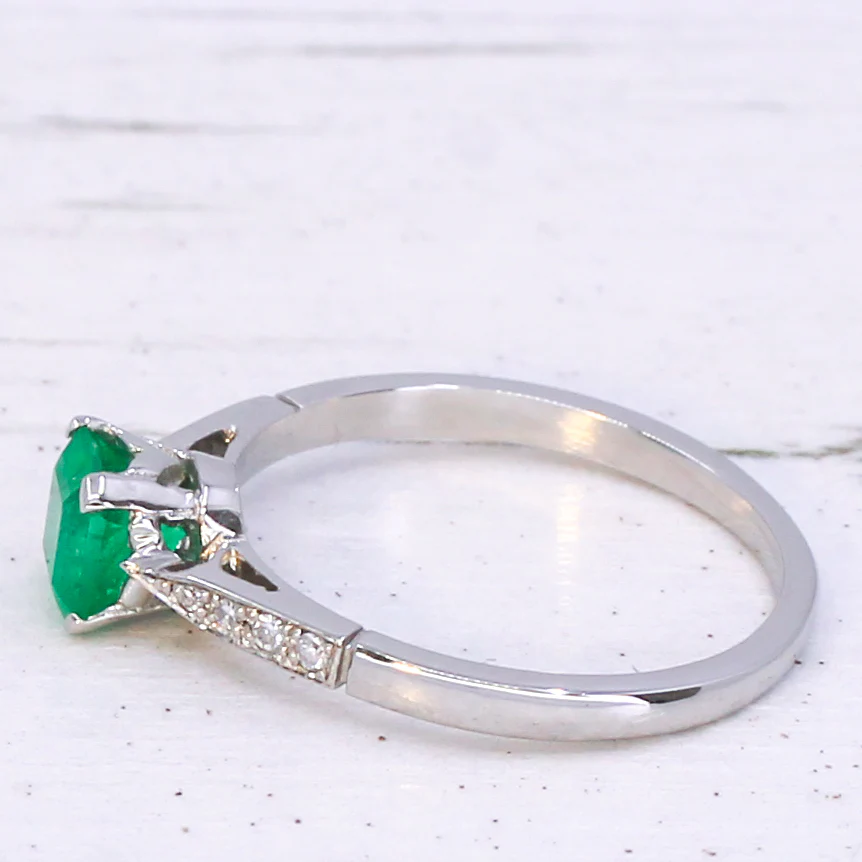 Vintage 0.71 Carat Colombian Emerald Solitaire Ring, circa 1935 - Image 4
