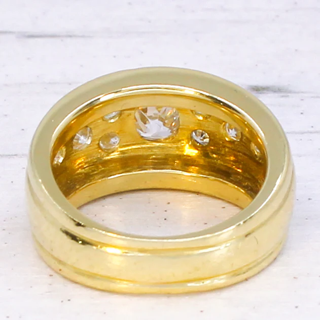 Vintage 0.85 Carat Diamond Cluster Ring, circa 1960 - Image 5