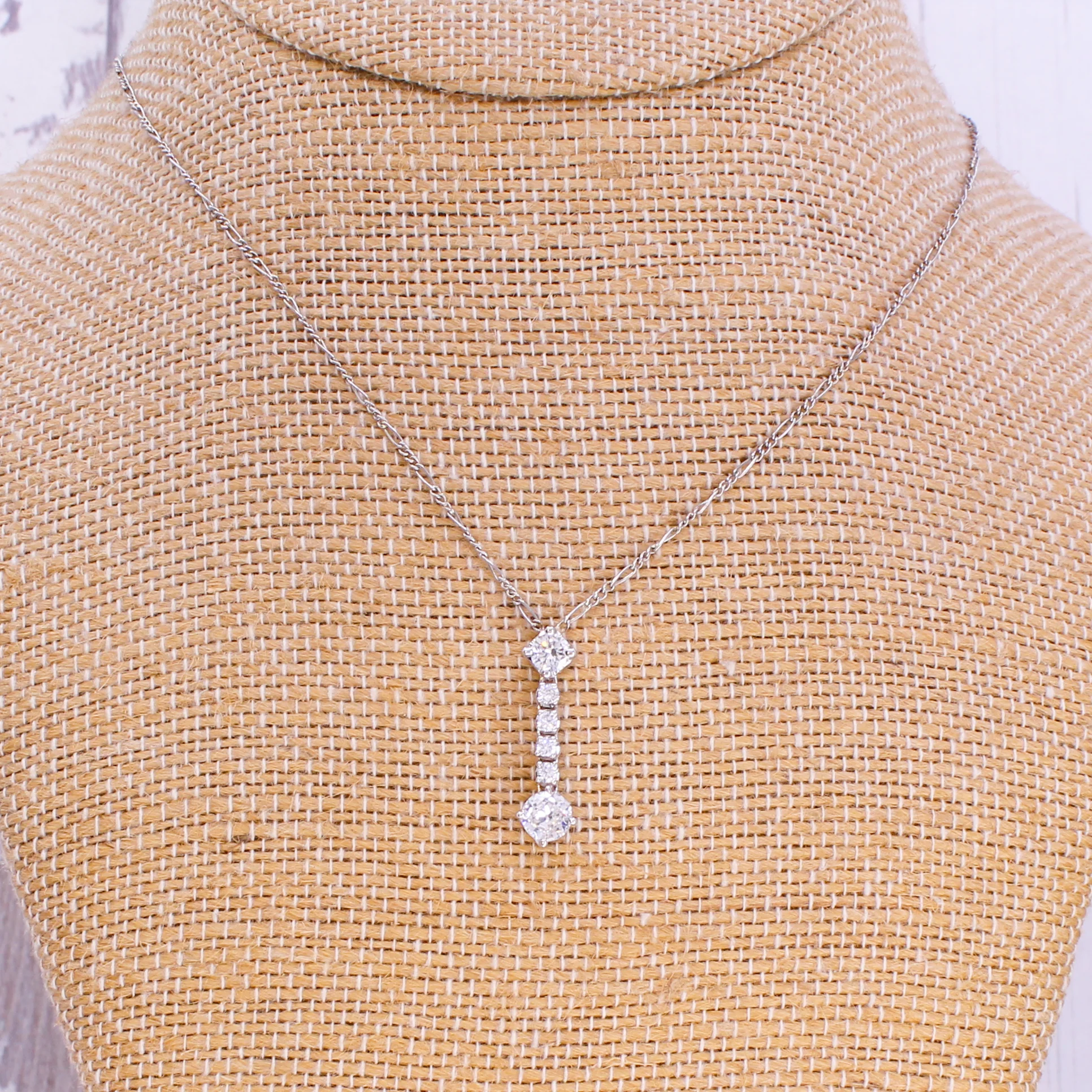 Vintage 0.85 Carat Old European Cut Diamond Pendant, circa 1980 - Image 3