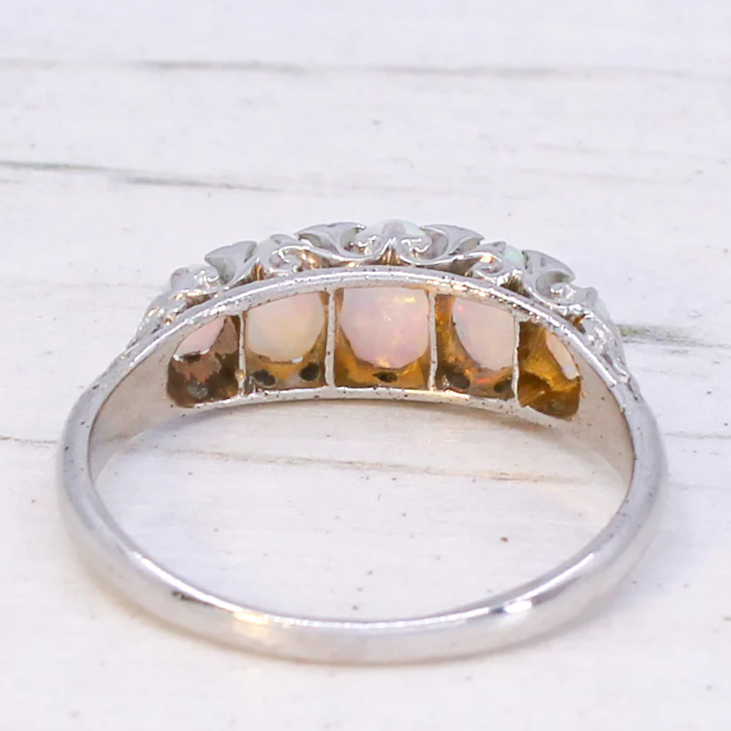 Vintage 0.90 Carat Opal Five Stone Ring, circa 1960 - Image 5
