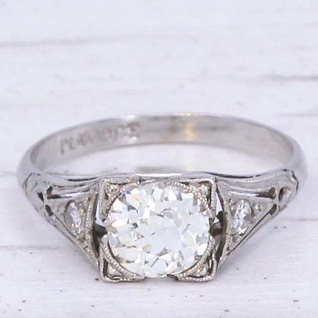 Vintage 0.99 Carat Old Cut Diamond Engagement Ring, circa 1945 - Image 3