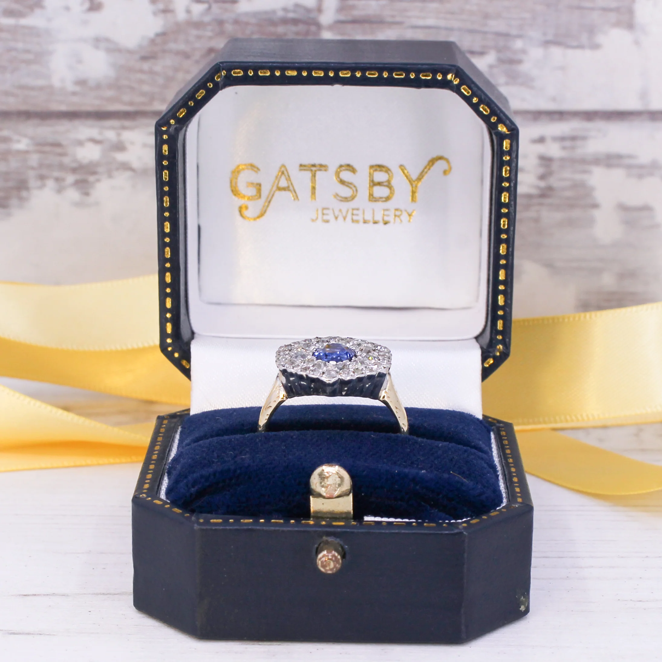 Vintage 1.00 Carat Sapphire & 0.70 Carat Diamond Cluster Ring, circa 1975 - Image 8