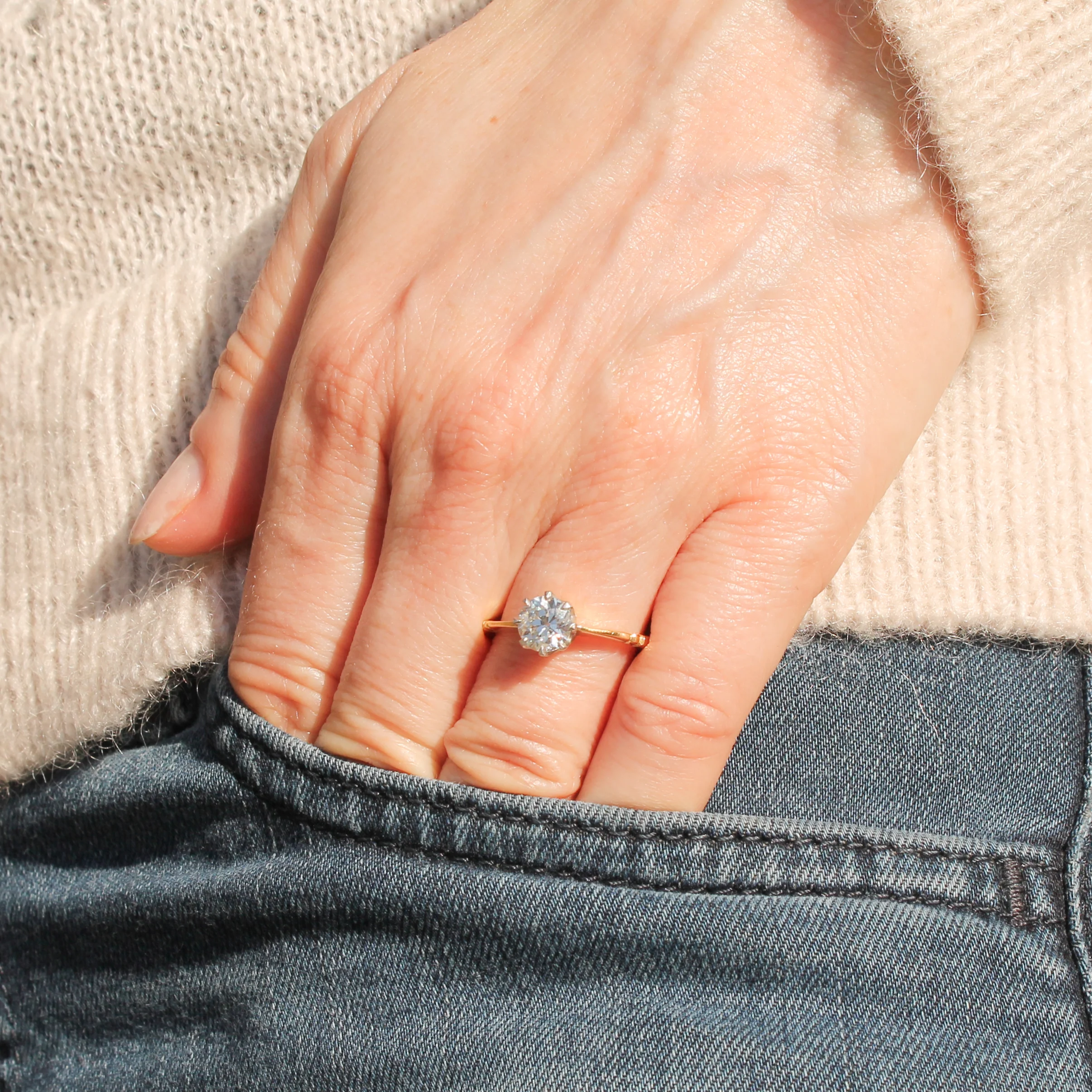 Vintage 1.02 Carat Old Cut Diamond Engagement Ring, circa 1940 - Image 2