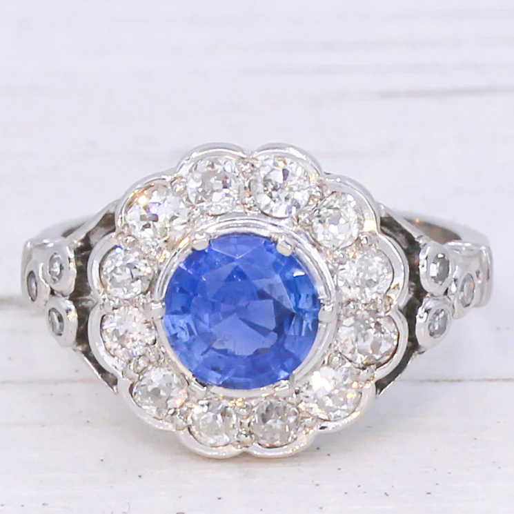 Vintage 1.06 Carat Unheated Burmese Sapphire & Diamond Ring, circa 1935 - Image 3