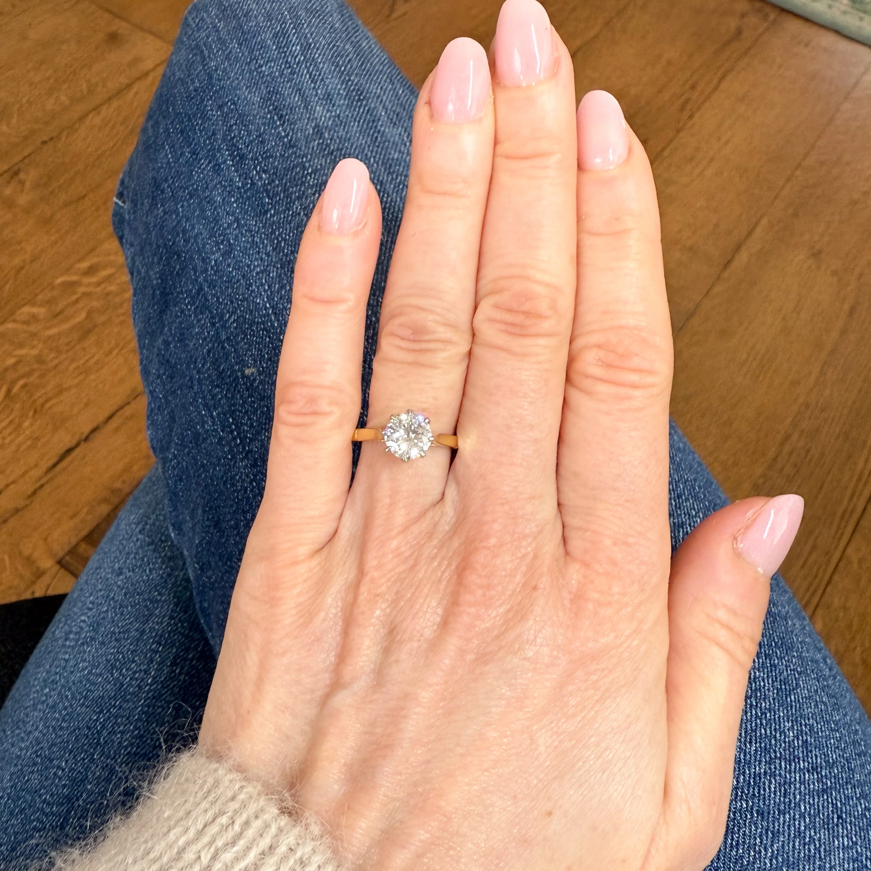 Vintage 1.16 Carat Transitional Cut Diamond Engagement Ring, circa 1955 - Image 2