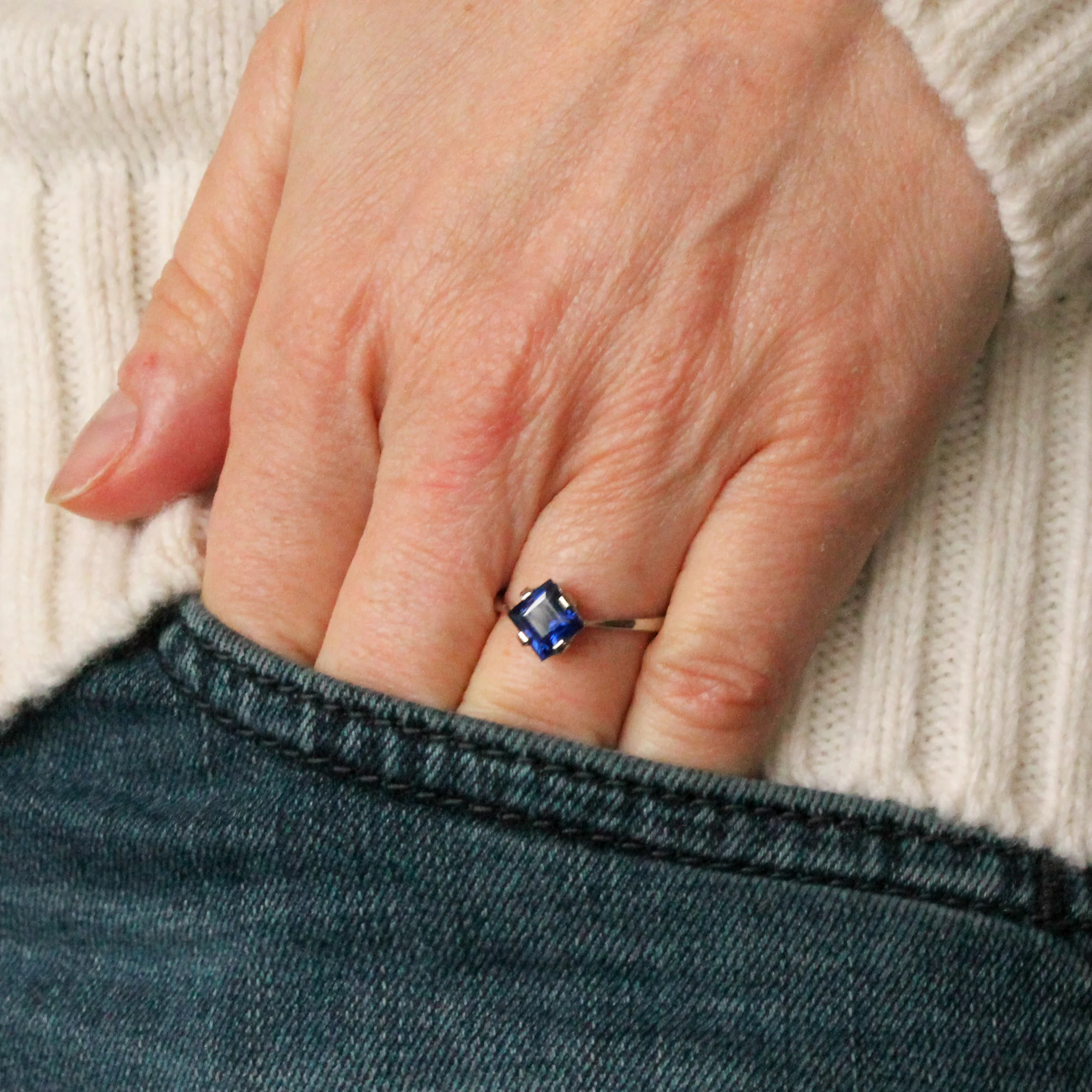 Vintage 1.44 Carat Unheated Sapphire Solitaire Ring, circa 1925 - Image 2