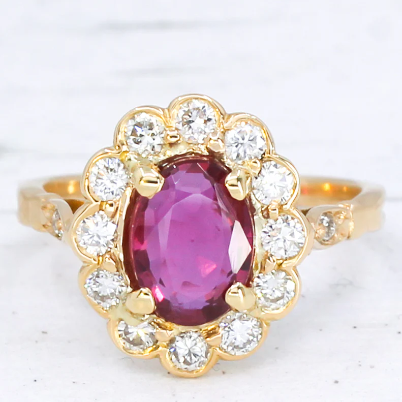 Vintage 1.70 Carat Unheated Ruby & Diamond Cluster Ring, circa 1970 - Image 3