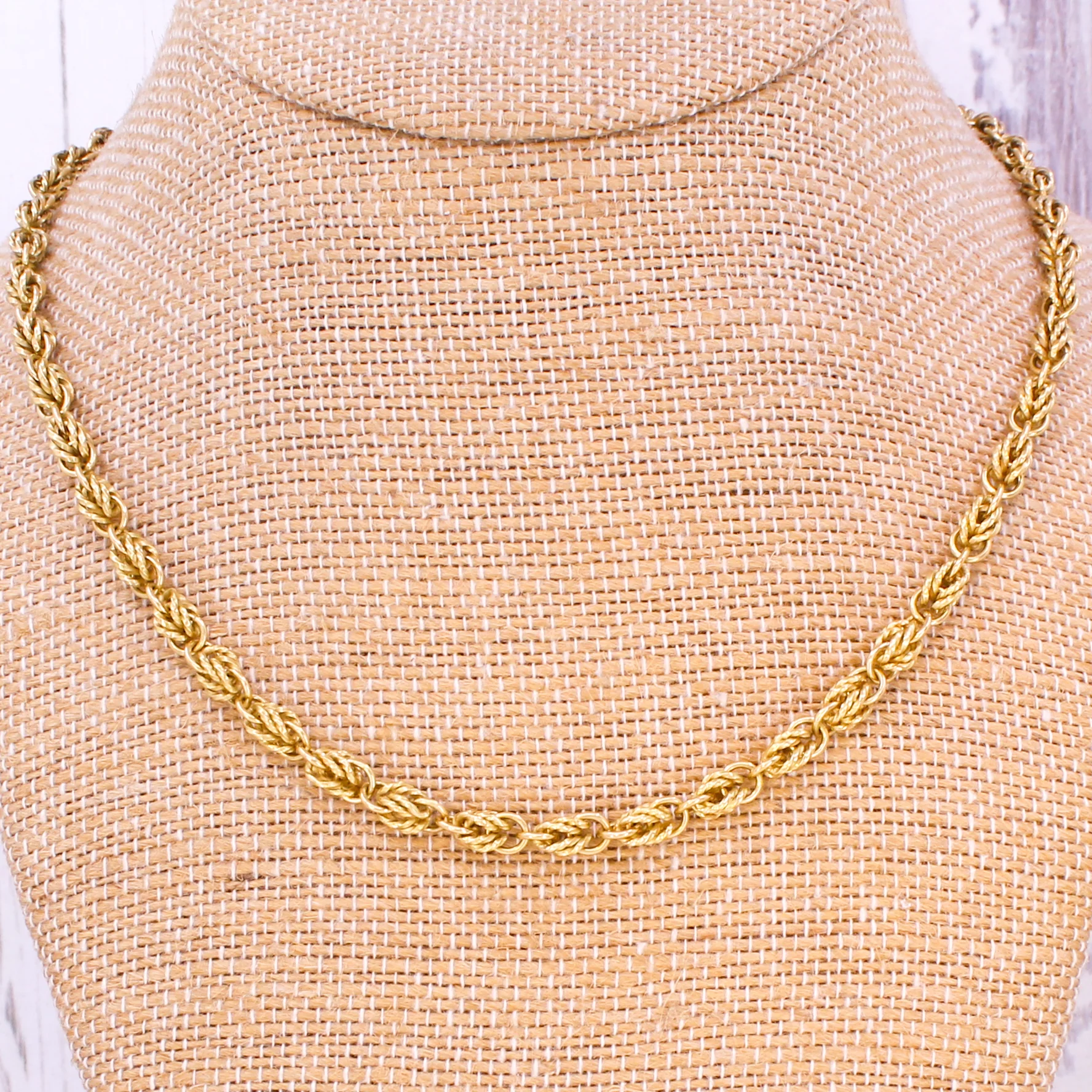 Vintage 18 Inch Fancy Rope Chain, 18k Gold, circa 1965 - Image 4