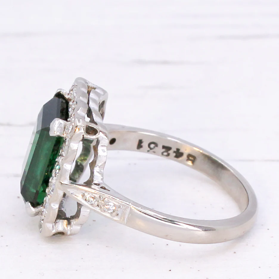Vintage 2.90 Carat Green Tourmaline & Diamond Ring, circa 1975 - Image 4