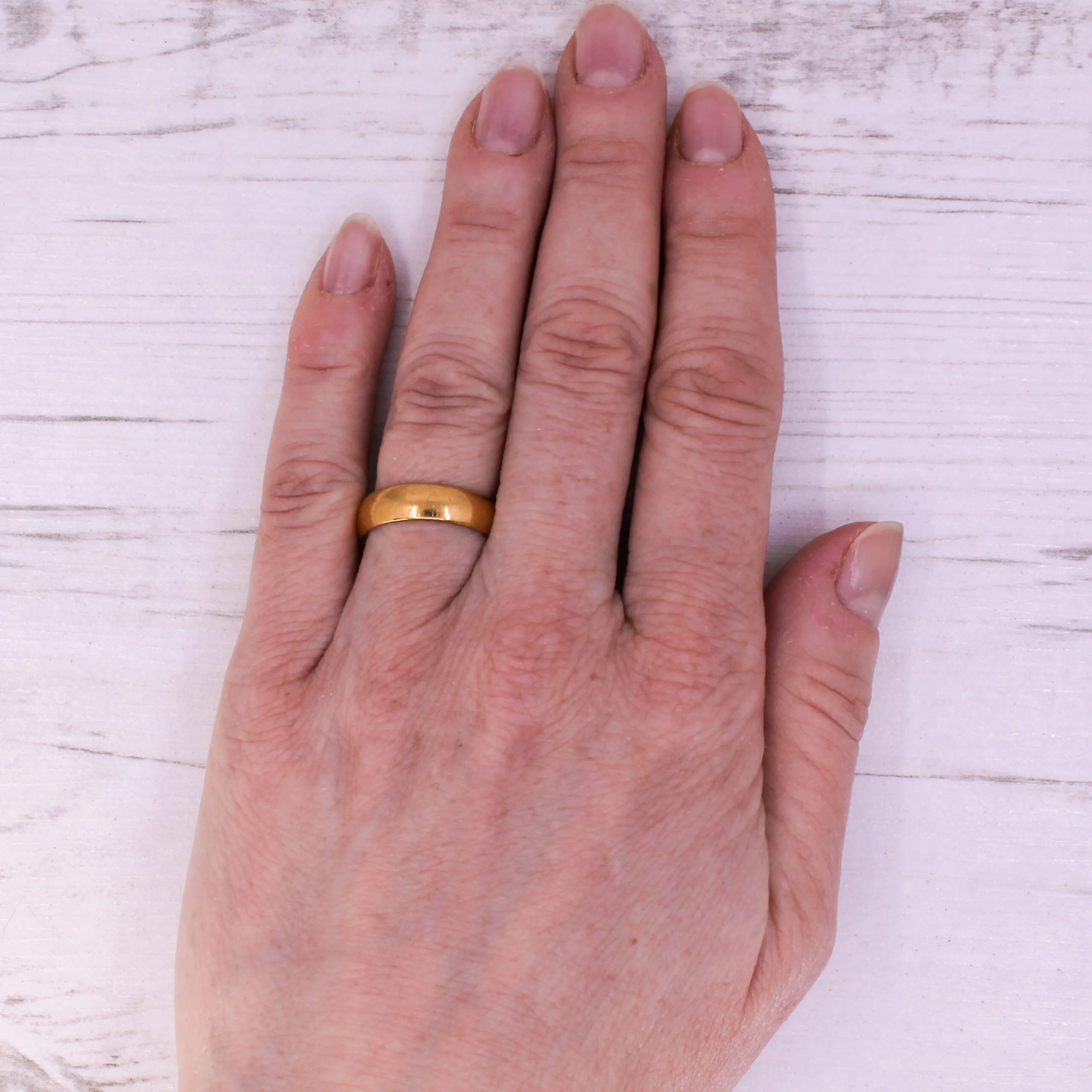 Vintage 22k Yellow Gold Wedding Band, dated 1967, size N - Image 5