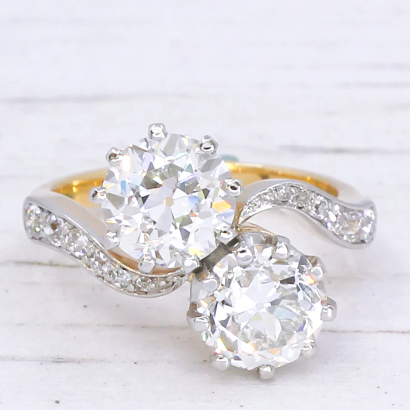 Vintage 3.47 Carat Old European Cut Diamond Toi et Moi Ring, circa 1935 - Image 3