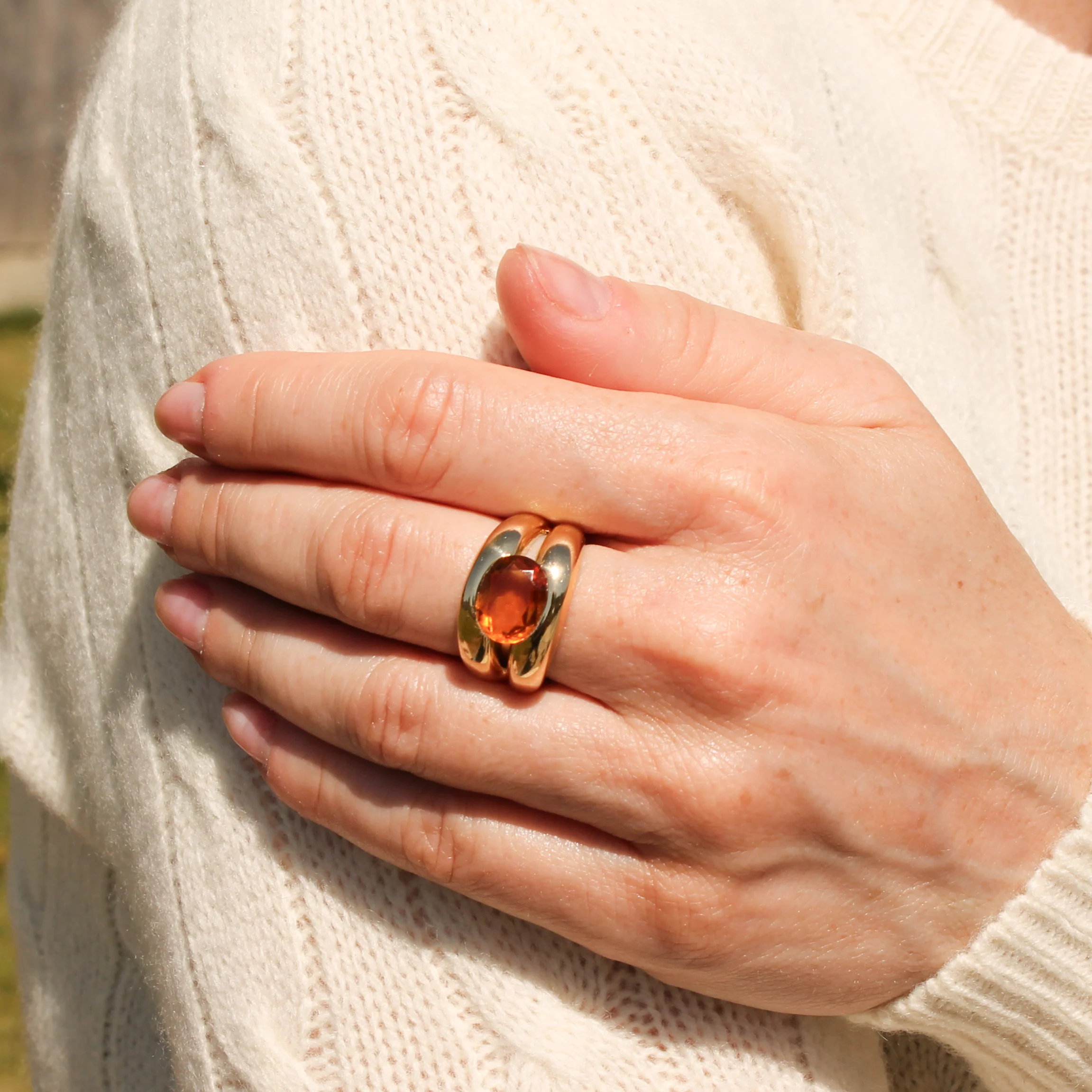 Vintage 2.50 Carat Citrine Solitaire Ring, circa 1980 - Image 2