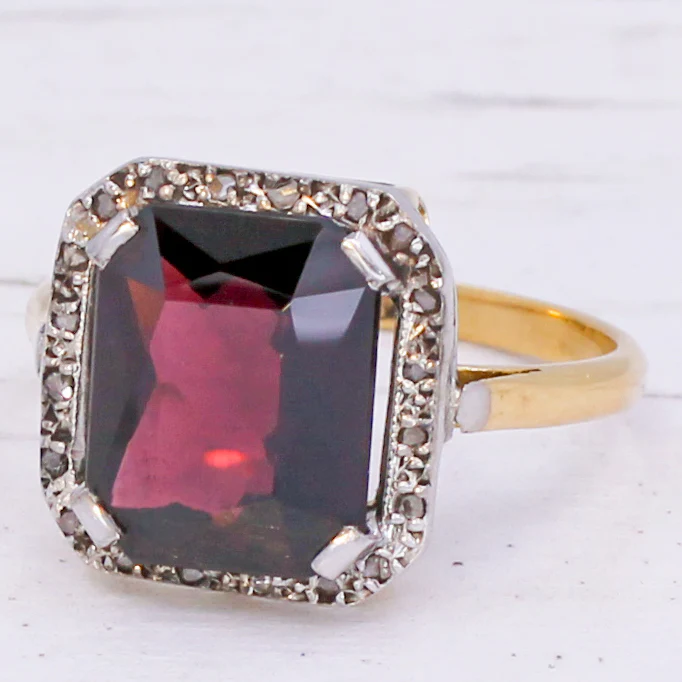 Vintage 4.75 Carat Almandine Garnet Ring, circa 1960