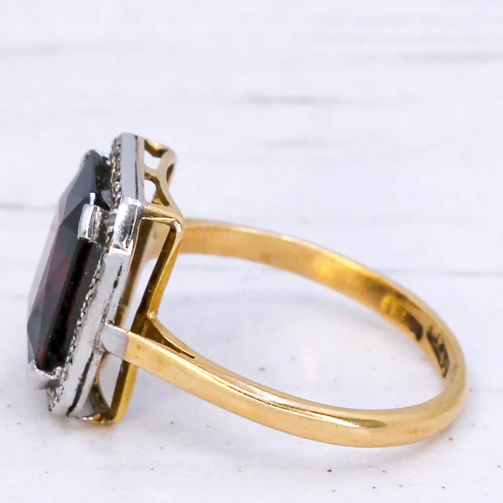 Vintage 4.75 Carat Almandine Garnet Ring, circa 1960 - Image 4