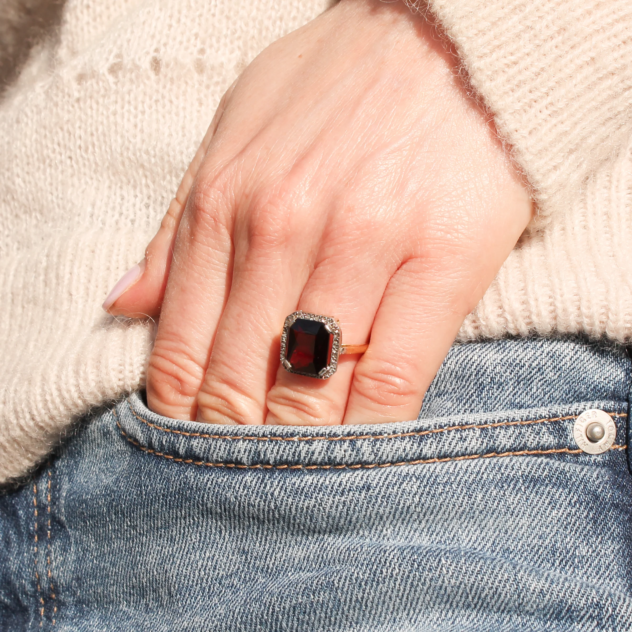 Vintage 4.75 Carat Almandine Garnet Ring, circa 1960 - Image 7