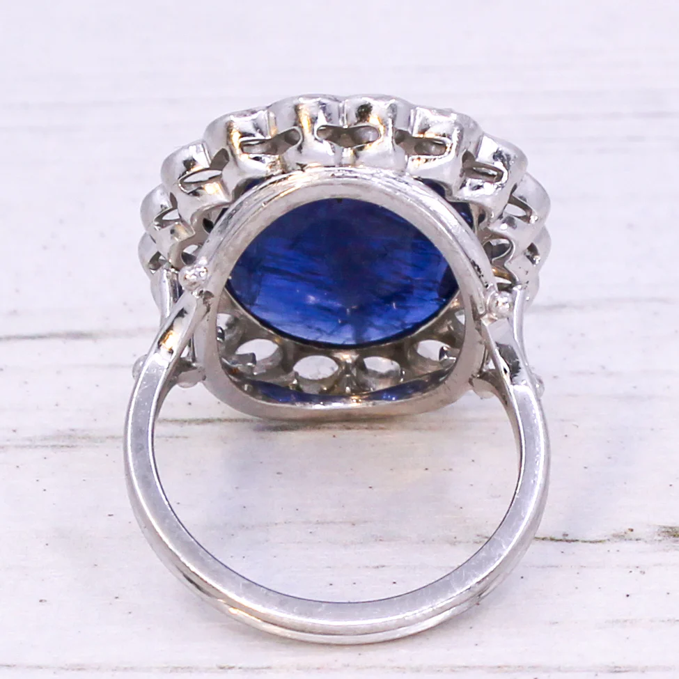 Vintage 8.92 Carat Unheated Burmese Sapphire & Diamond Ring, circa 1960 - Image 5