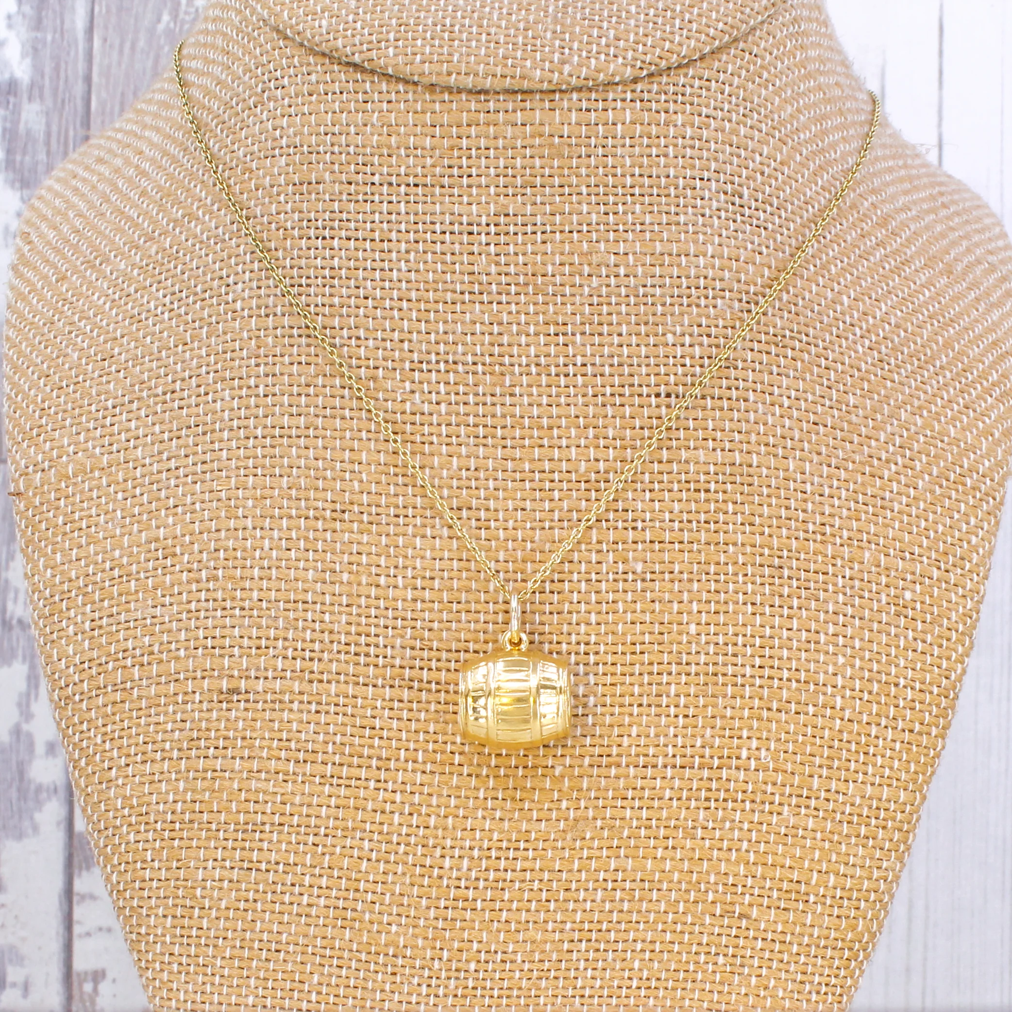 Vintage 9k Gold Barrel Charm / Pendant, dated 1969 - Image 4