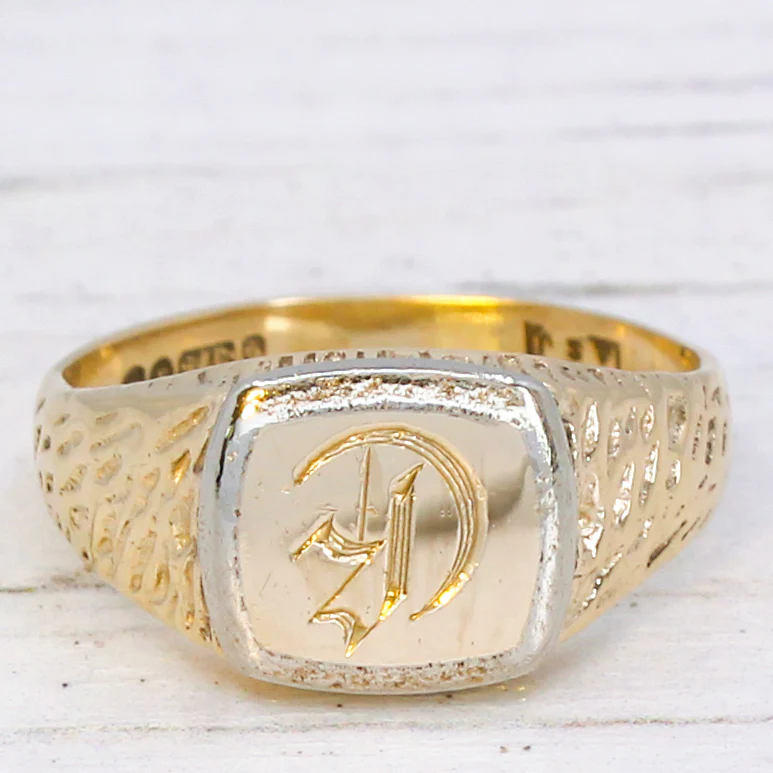 Vintage 9k Gold Signet Ring, dated 1973 - Image 3