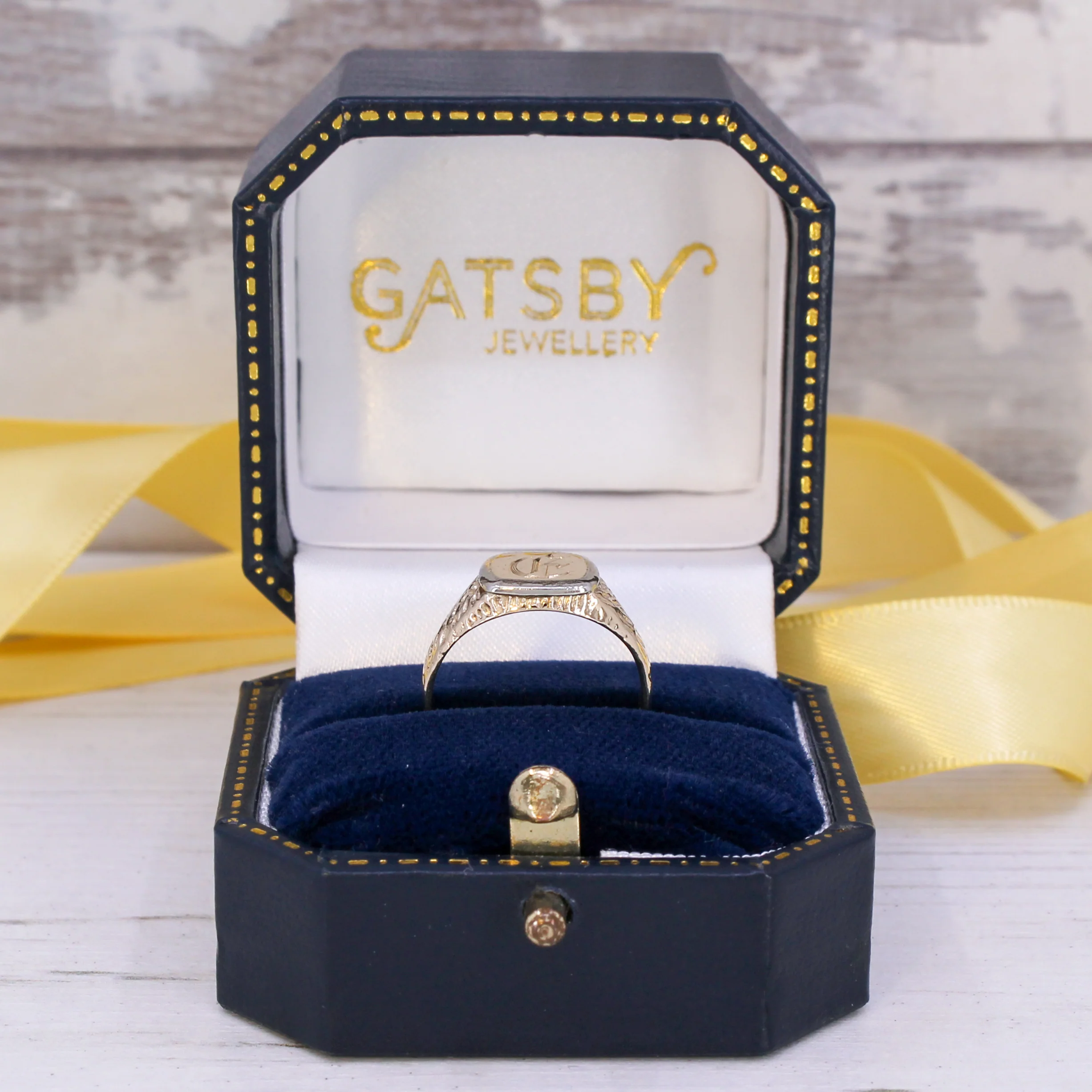 Vintage 9k Gold Signet Ring, dated 1973 - Image 8