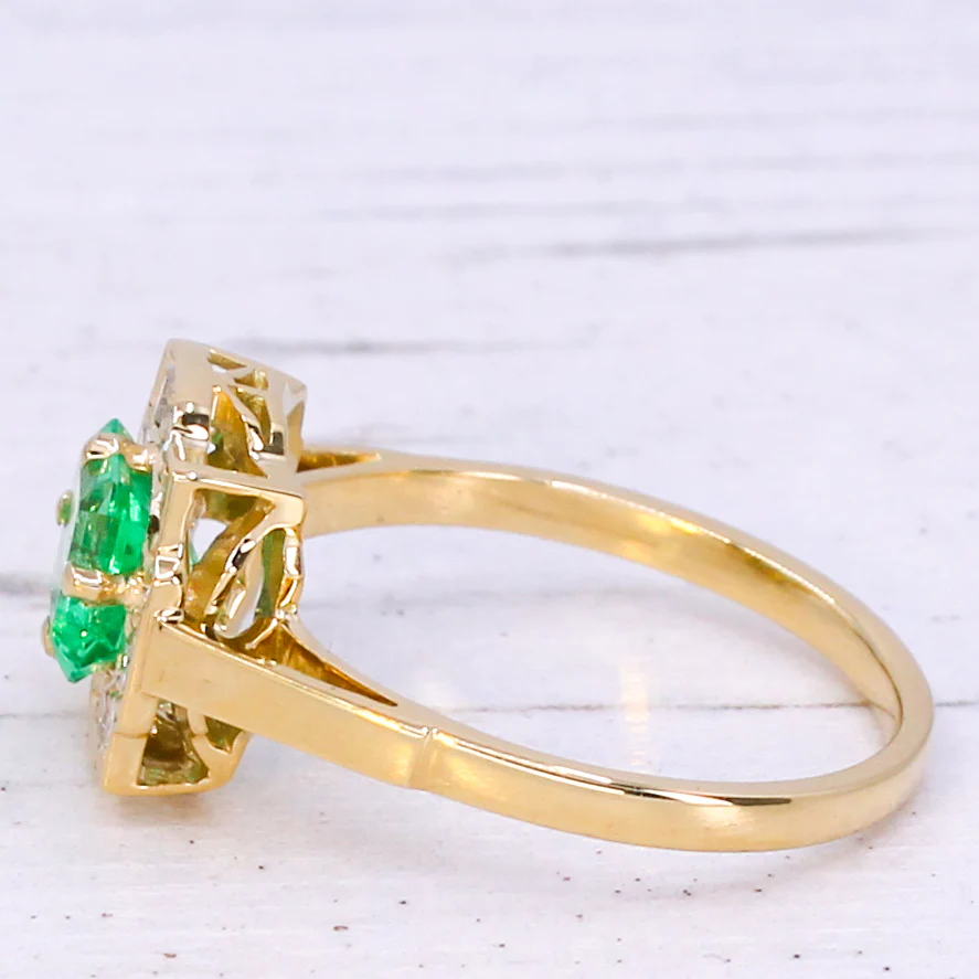 Vintage Colombian Emerald & Diamond Cluster Ring, circa 1930 - Image 4