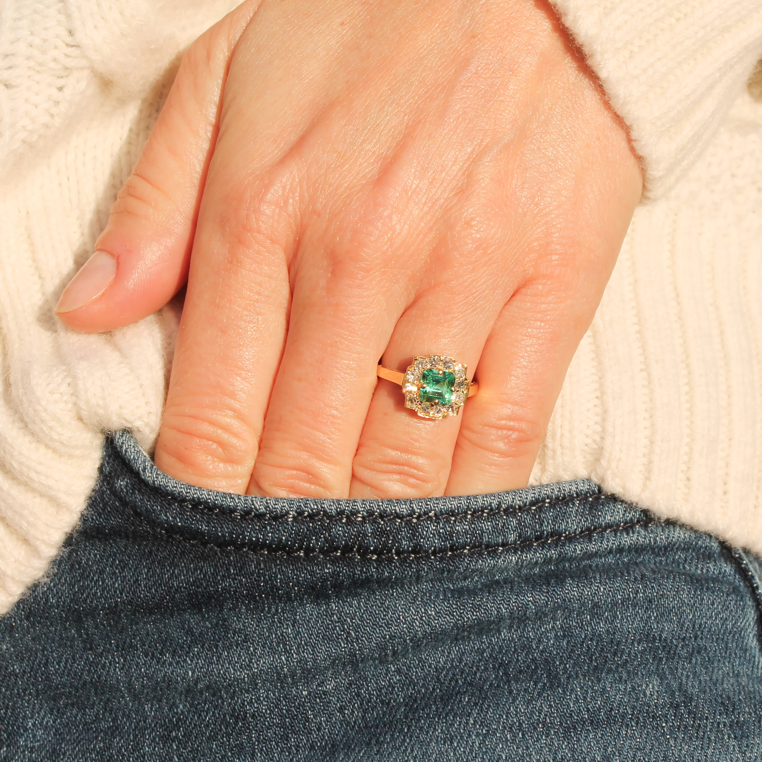 Vintage Colombian Emerald & Diamond Cluster Ring, circa 1930 - Image 6